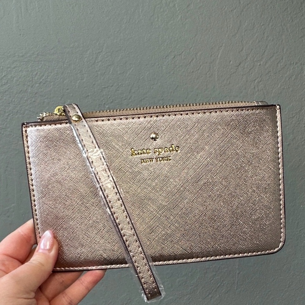 kate spade metallic rose gold wristlet clutch